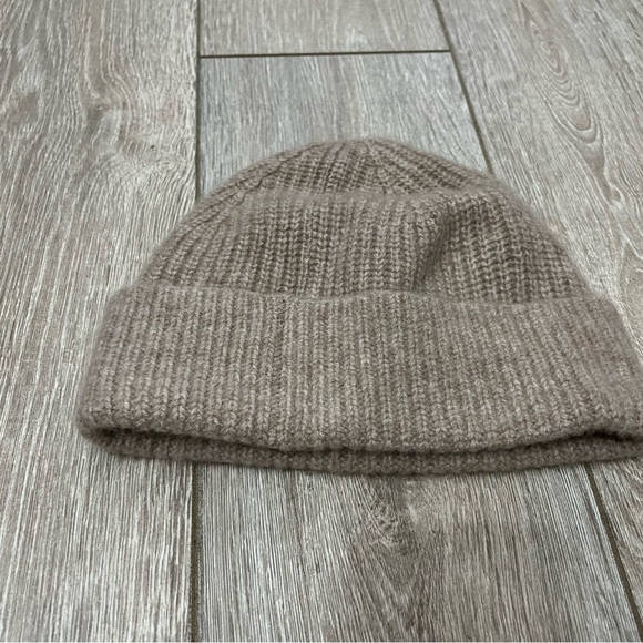 Hammitt Beanie - Picture 4 of 5